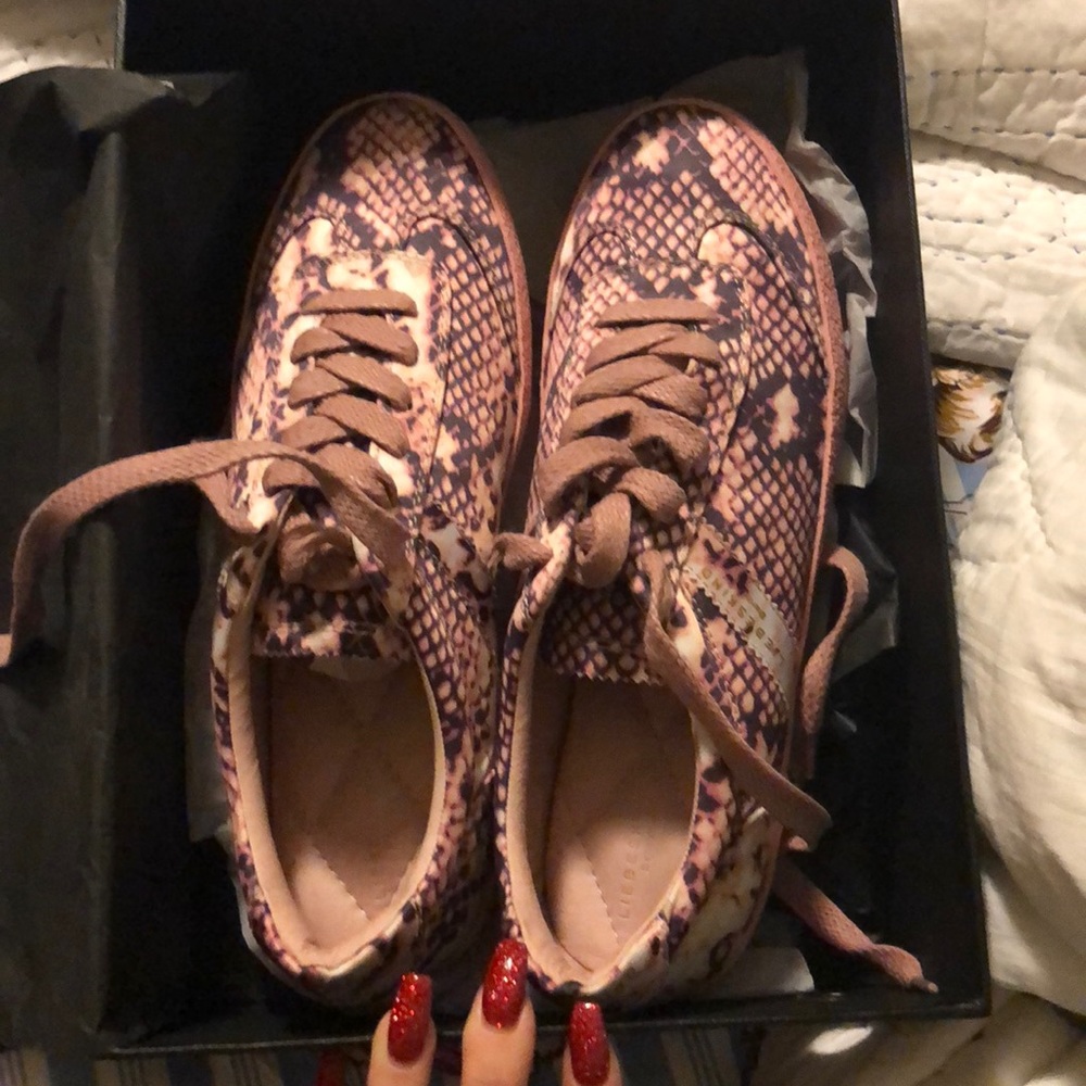 Liebeskind pink snakeskin sneakers